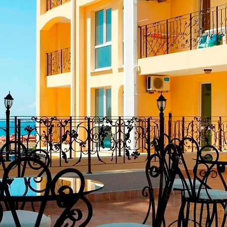 Golden Eye Хотел