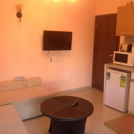 Хотел Golden Eye Свети Влас